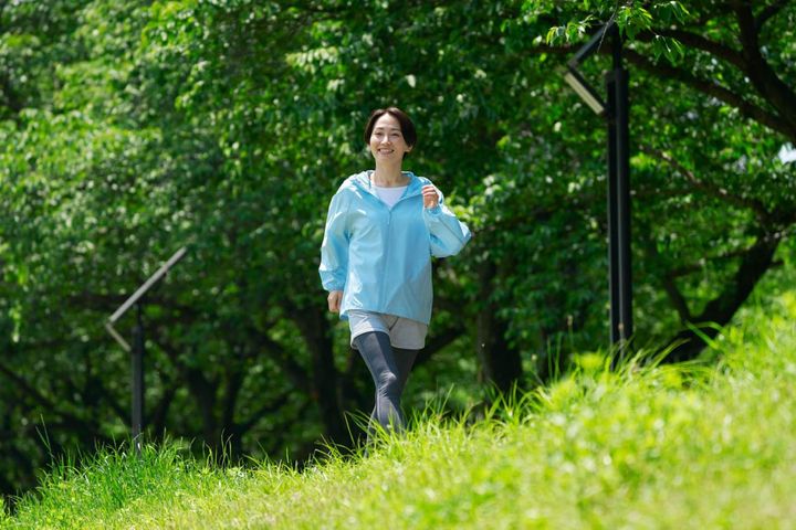 【毛細血管】を若返らせる！血流アップのための簡単運動とおすすめの夕方習慣