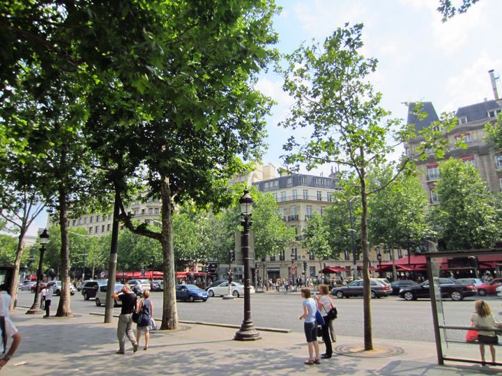 パリ市内からアウトレットへの最適なアクセス手段