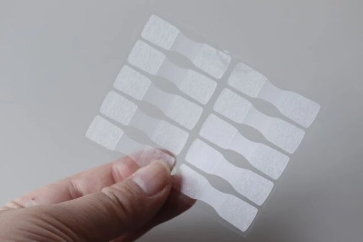 ダイソー 配線コードテープ 透明 10枚