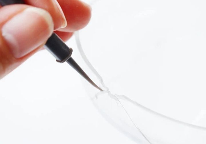 ダイソー 瞬間接着剤用スティック 使用例 細い筆