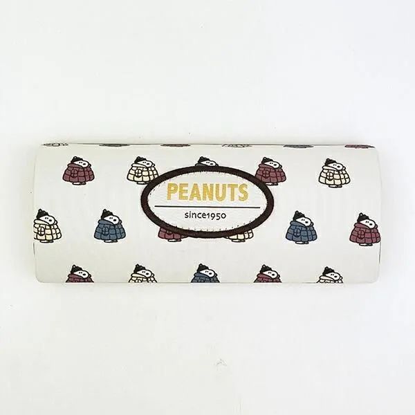 防寒スヌーピー総柄のほっこりチラシモデル