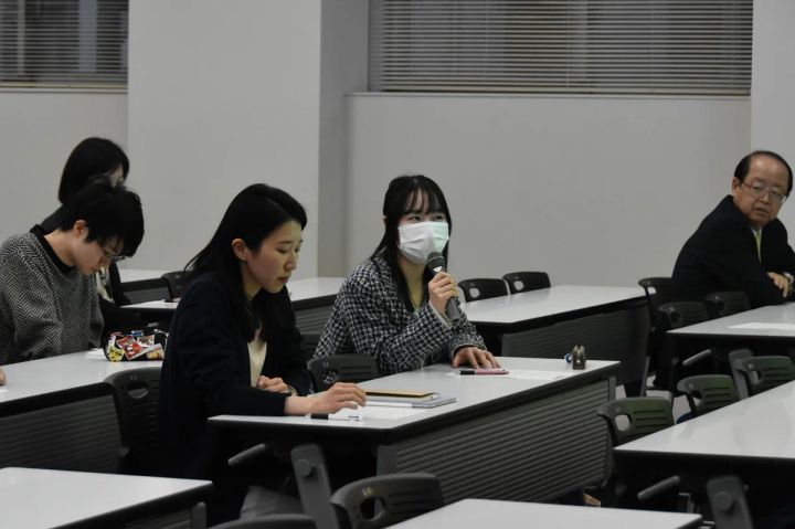 女性参加者の質疑応答