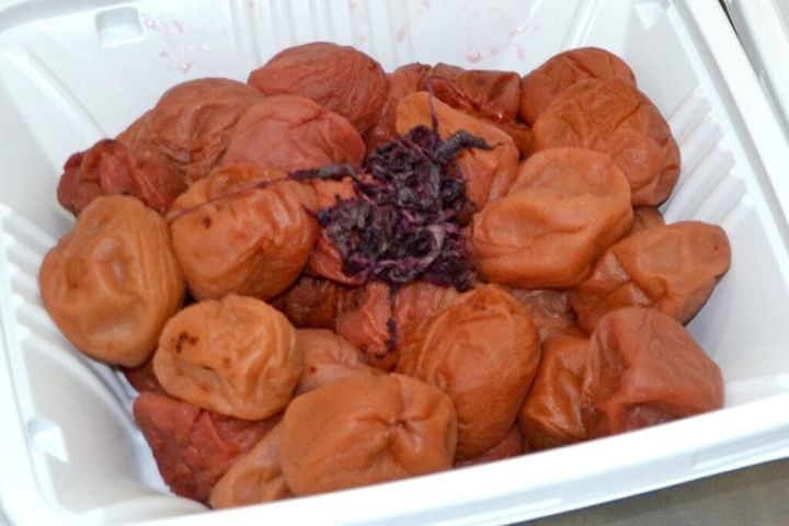 SNSなどで「最強のリセット飯」として話題沸騰中の「梅流し」。