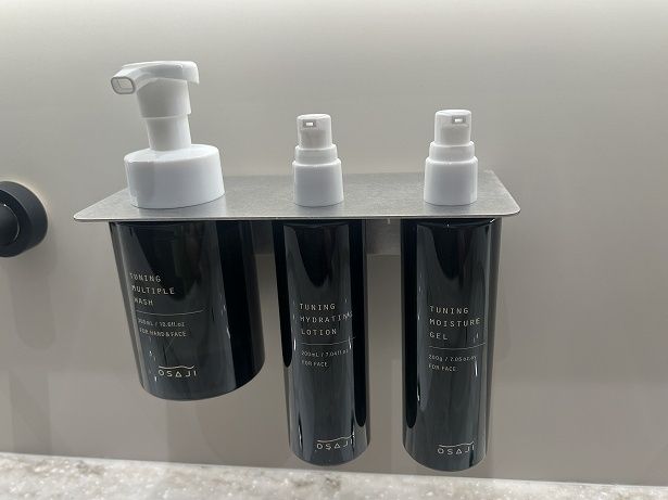 「渋谷SAUNAS」と同じくOSAJIのアメニティが設置されている