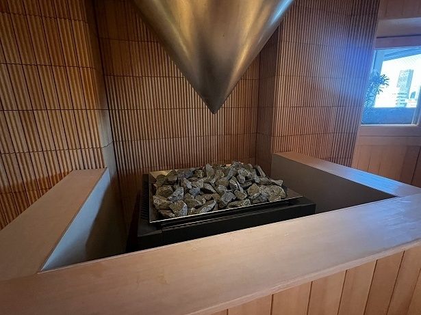 円錐状の反射板は独特で「SOUND」の象徴でもある