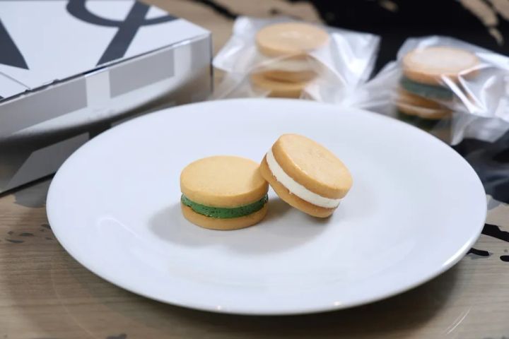 洛甘バターサンド 桜 プレーン 抹茶の三色展開