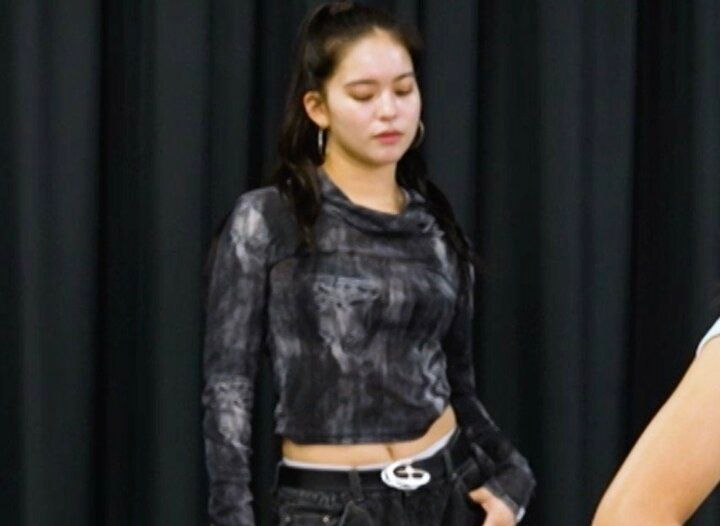 ハイレベルな19歳の美人練習生