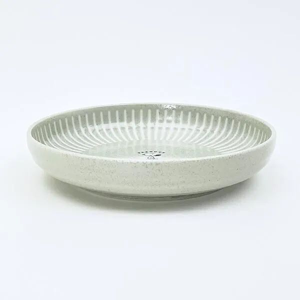 ストーングレーのスヌーピープレート