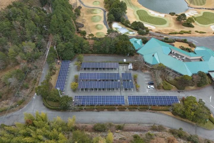 有田リソルゴルフクラブのソーラーカーポート設備イメージ