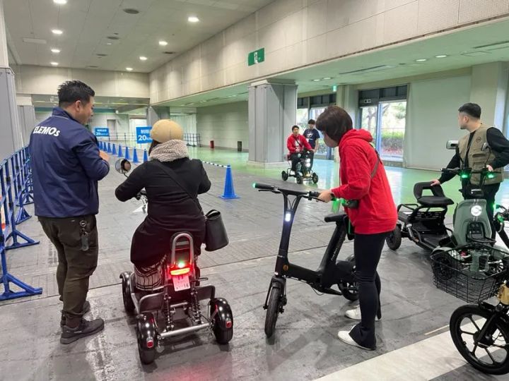 大阪オートメッセ2026の特定小型モビリティ試乗体験