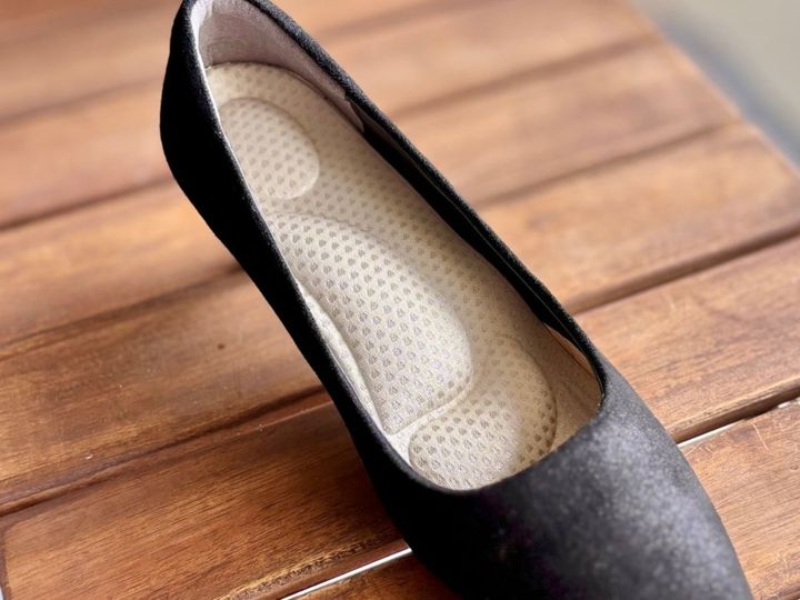 100均の「中敷き」徹底レビュー｜どこに売ってる？疲れないって本当？【ダイソー・セリア・キャンドゥ】