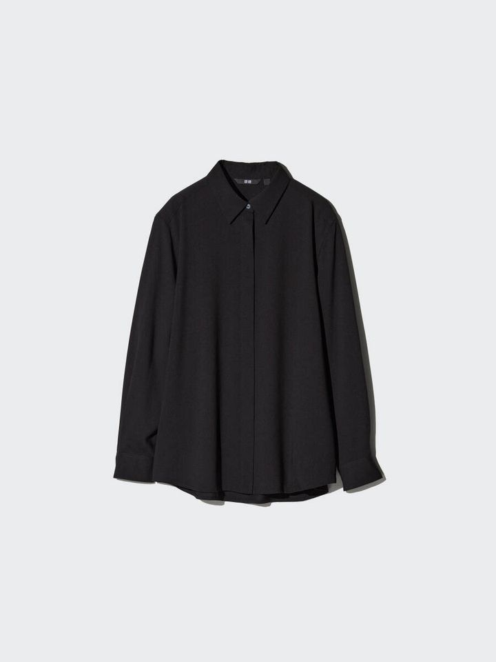 2026春ユニクロ大人女性おすすめ黒レーヨンブラウス