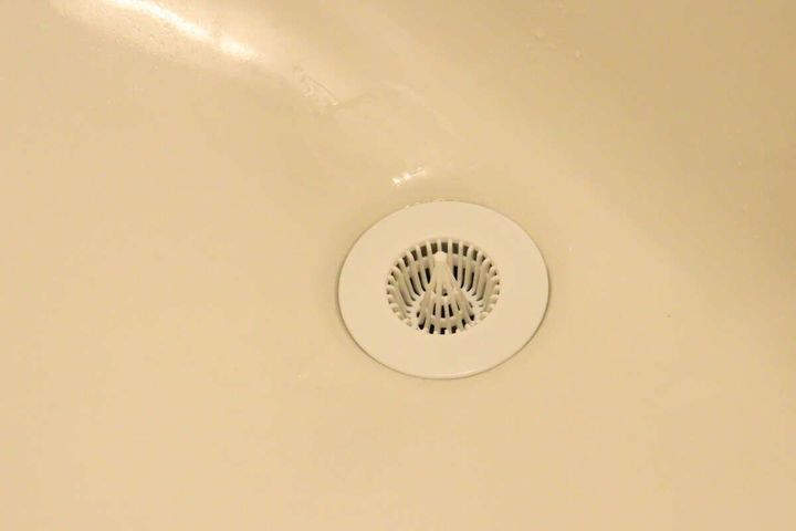 スイスイクリーン洗面台のゴミガード4個入 使用例