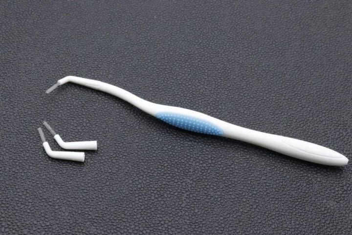 ダイソー つけかえ歯間ブラシ（SSS、水色）