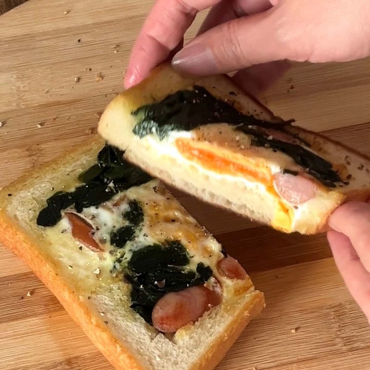 ほうれん草と卵のくり抜きトースト