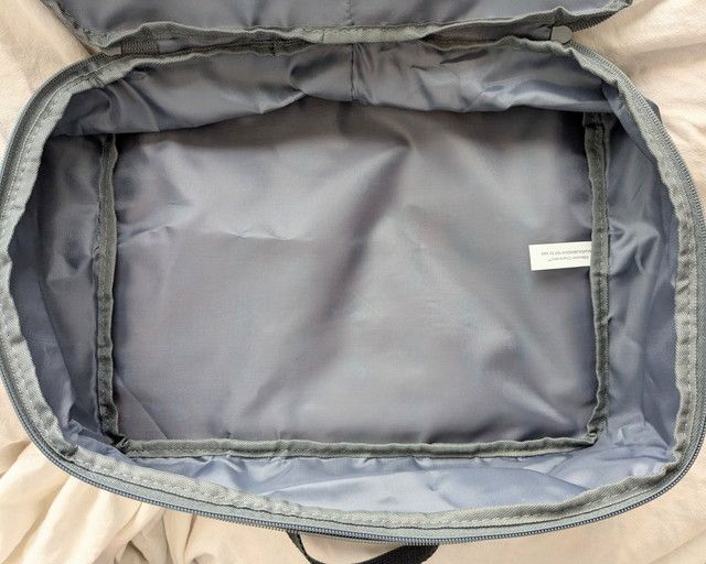 衣類圧縮ケース 内側 開封 グレー裏地