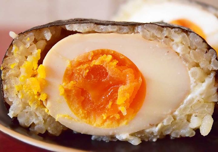 「おおきなおむすび 煮玉子」