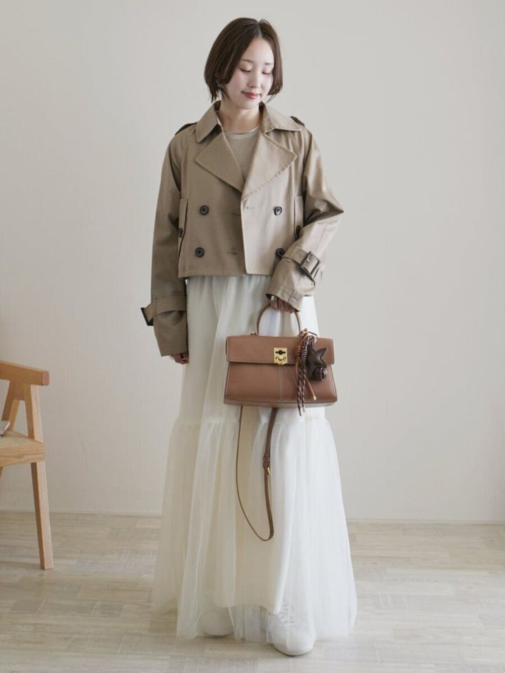 2026春大人女性おすすめベージュトレンチフェミニンコーデ