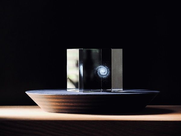 シンク・ジ・アース25周年企画！「世界の見方が変わる一冊と一品」投稿で賞品が当たる