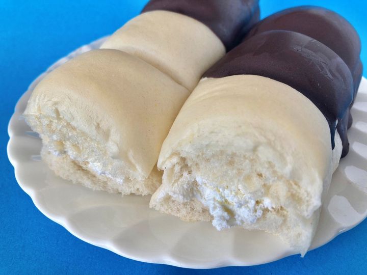 猫の尻尾みたい？味わいのバランスがよき！【セブン】チョココーチングがかかったちぎりパン