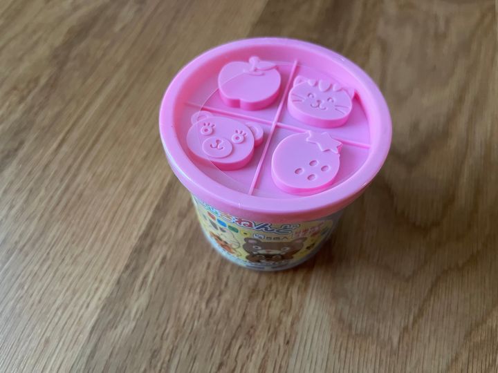 子どもが使いやすい100均粘土はどれ？実際に買って比べてみた！【ダイソー・セリア・キャン★ドゥ】