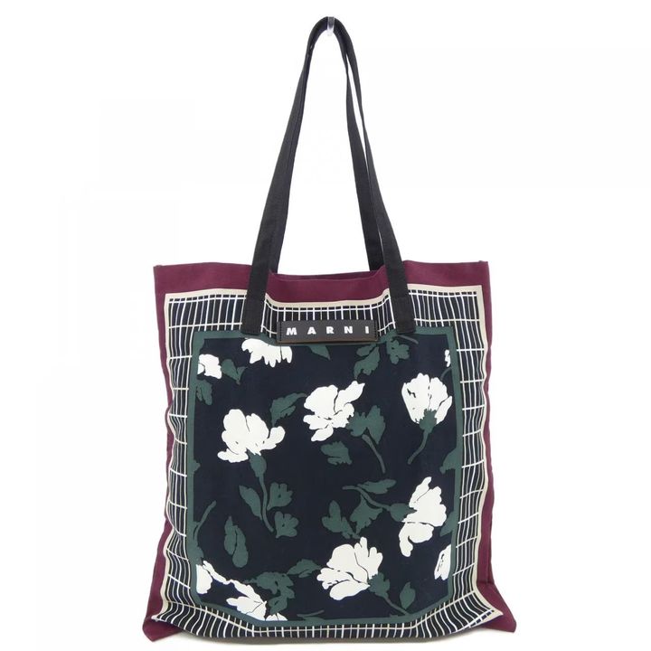 マルニのトートバッグ