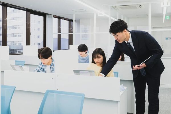 【埼玉県志木市】AIを活用し個別最適な学びを届ける「atama＋塾 志木校」開校！春期キャンペーンも