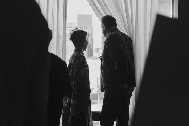 取材の合間には、2人で東京の風景を眺めていた 撮影/興梠真穂