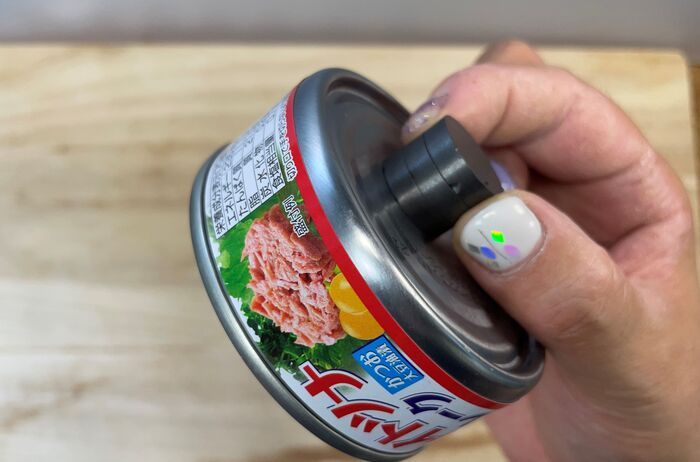 【検証】ツナ缶のギトギト油＆臭いが消える！もう苦戦しない♪裏ワザを試してみた！