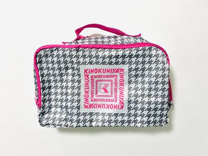 【紀ノ国屋】春に持ちたいおしゃれポーチを〈付録〉でゲット。この収納力は見過ごせない～！！