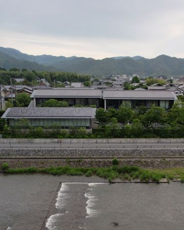 【京都府京都市】ホテル「MUNI KYOTO」のアフタヌーンティー。渡月橋を望む特等席で春の訪れを味わう