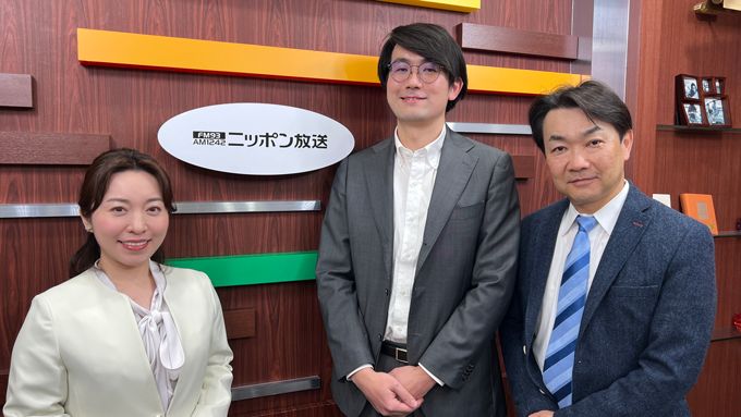 （左から）佐々木真奈美、ゲストの杉原壮留氏、石川和男