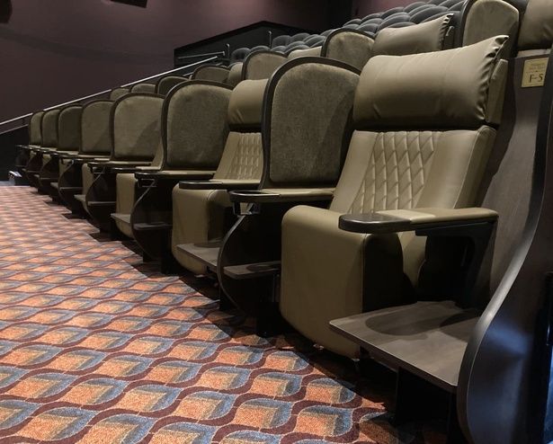 プレミアボックスシートのイメージ [c] TOHO Cinemas Ltd. All Rights Reserved.