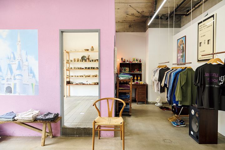 東京〈STEEP GRADE SHARP CURVES〉店内