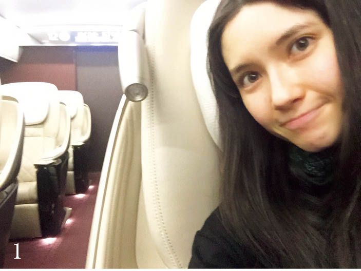 1.北陸新幹線のグランクラスに乗車。「運行が始まってすぐに、この電車に乗ることを目的に富山にひとり旅」