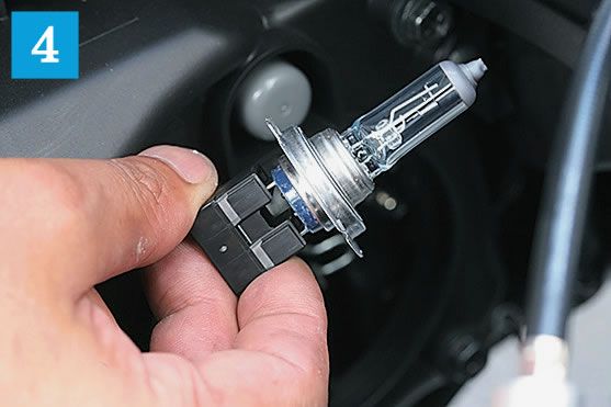 ［走行中にトラブル発生！］ヘッドライトがつかない時はまずタマ切れを疑う