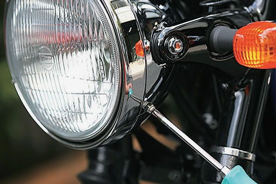 ［走行中にトラブル発生！］ヘッドライトがつかない時はまずタマ切れを疑う