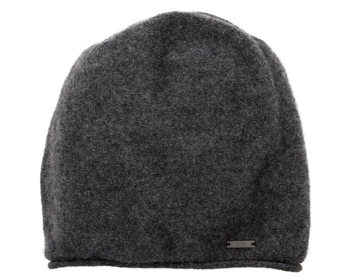 アース／OVERRIDE 神宮前のカシミヤ100%ビーニー。ユニセックスで被れる。