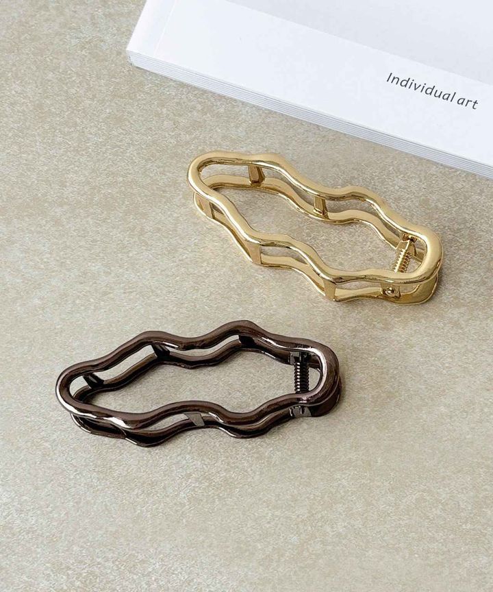 画像1: 出典：3COINS