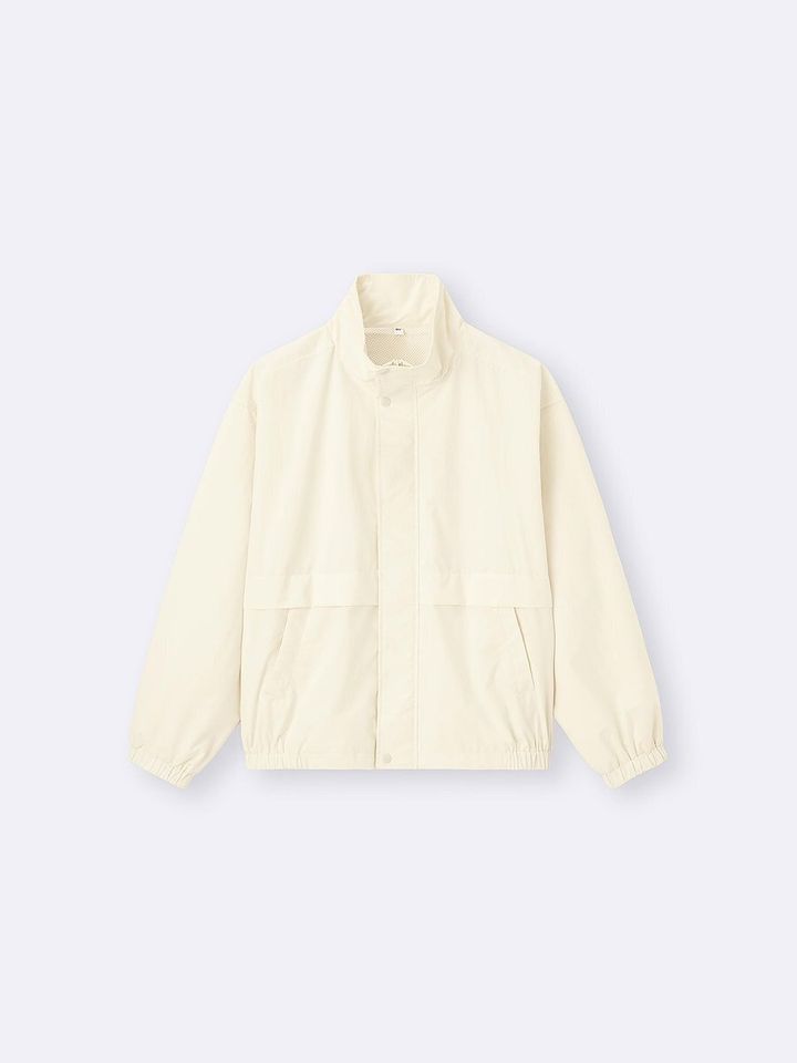 GUのウィンドプルーフセーリングジャケット