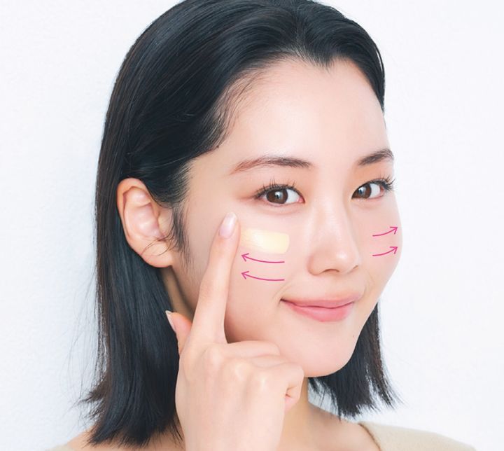 特別なテクニックなくツヤ肌になれる！ 肌印象を左右する“ファンデーション”6選