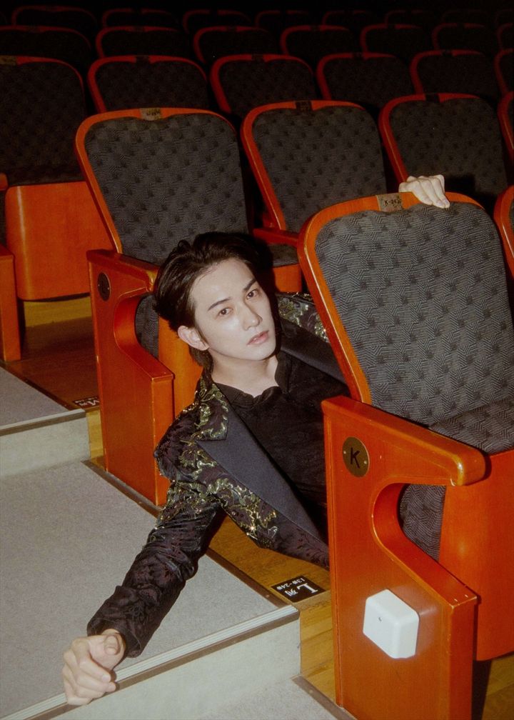 『KEITA MACHIDA 15th Anniversary Photobook』東京篇より 撮影／小見山峻 width=