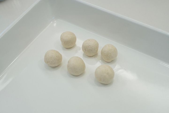 団子の下ごしらえ
