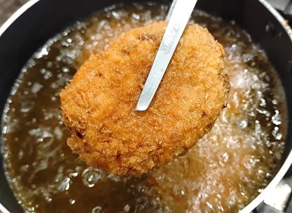 【岐阜県岐阜市】「飛騨牛」と銘柄豚「結旨豚」を手軽に味わえる！だるまミートの冷凍総菜が発売中