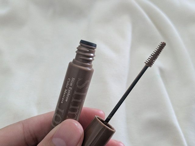 セザンヌ 極細アイブロウマスカラ C6 ナチュラルブラウン ブラシアップ