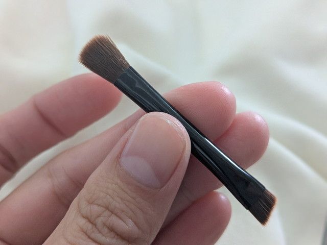 セザンヌ アイブロウ＆シェードパウダー 付属ブラシ アップ