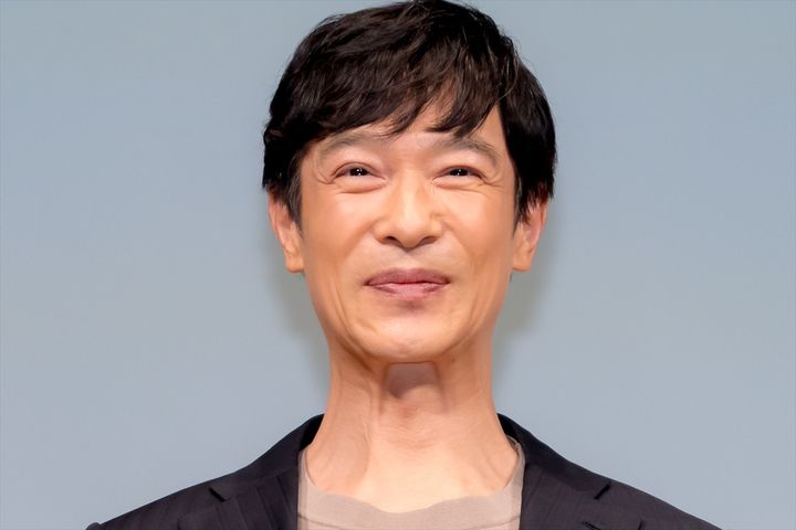 堺雅人、PARCO PRODUCE 2026『スリーゴースト』製作発表会見に登場 クランクイン！ width=