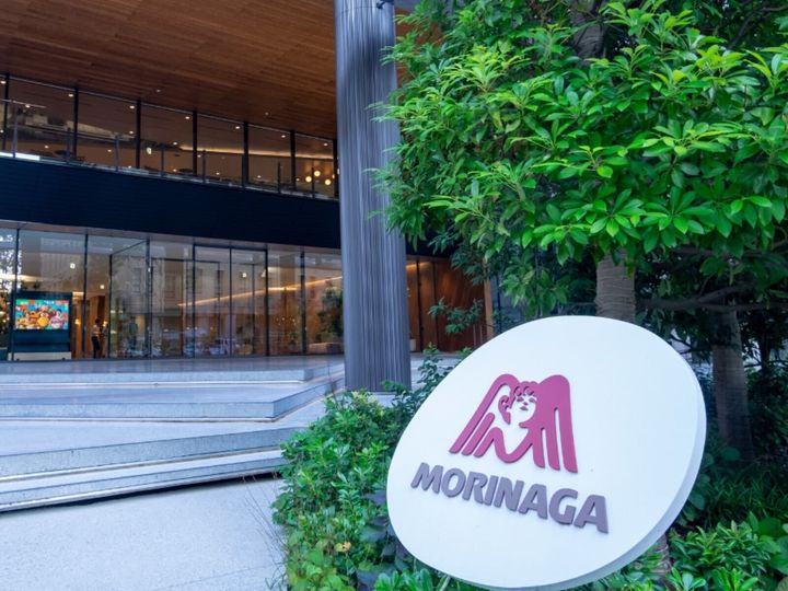 森永製菓の公式Xは2月27日に投稿を更新。嵐の櫻井翔さんが務めていた、商品のイメージキャラクターを卒業することを報告しました。（サムネイル画像出典：PIXTAより）