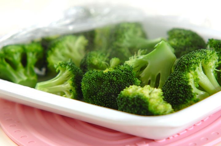 ブロッコリーのチーズ焼きの下準備1