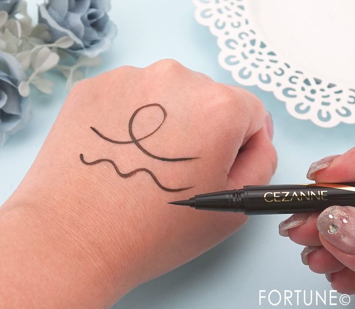 CEZANNE（セザンヌ） 『セザンヌ 極細アイライナ...